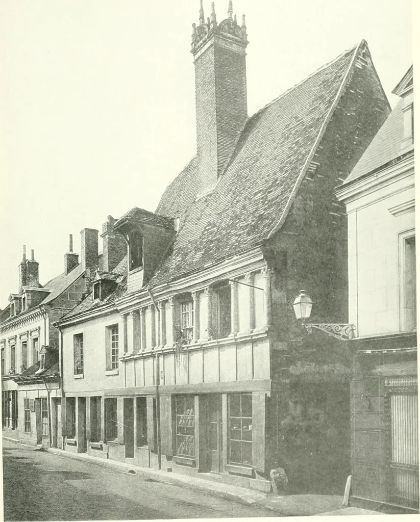 An illustration from Farm houses, manor houses, minor chateaux and small churches : from the eleventh to the sixteenth centuries, in Normandy, Brittany and other parts of France, 1917, leaf 128