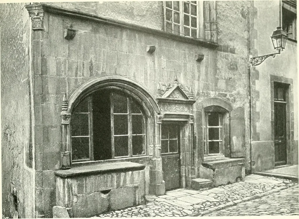 An illustration from Farm houses, manor houses, minor chateaux and small churches : from the eleventh to the sixteenth centuries, in Normandy, Brittany and other parts of France, 1917, leaf 140