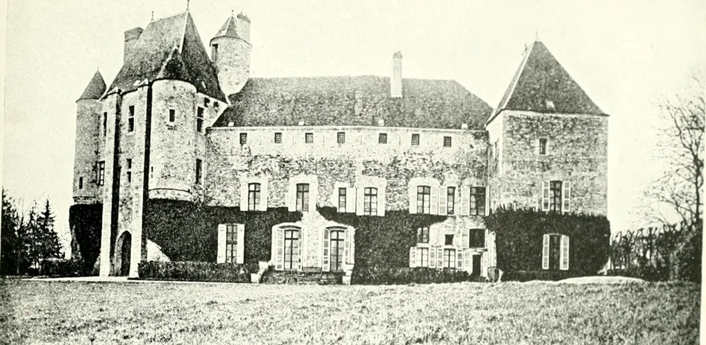 An illustration from Farm houses, manor houses, minor chateaux and small churches : from the eleventh to the sixteenth centuries, in Normandy, Brittany and other parts of France, 1917, leaf 146