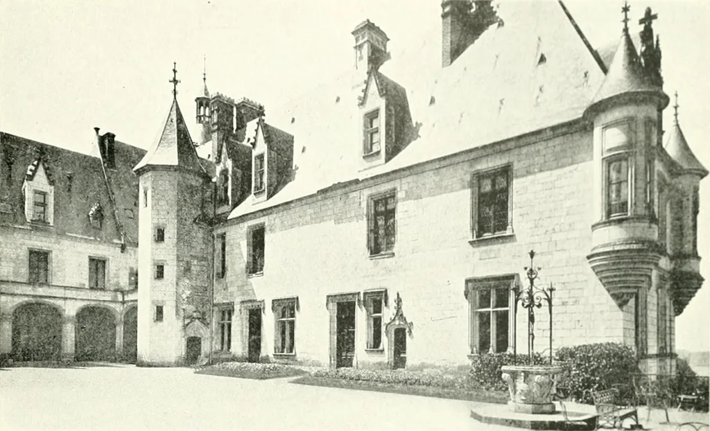 An illustration from Farm houses, manor houses, minor chateaux and small churches : from the eleventh to the sixteenth centuries, in Normandy, Brittany and other parts of France, 1917, leaf 154