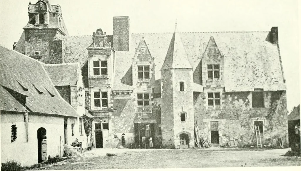 An illustration from Farm houses, manor houses, minor chateaux and small churches : from the eleventh to the sixteenth centuries, in Normandy, Brittany and other parts of France, 1917, leaf 164