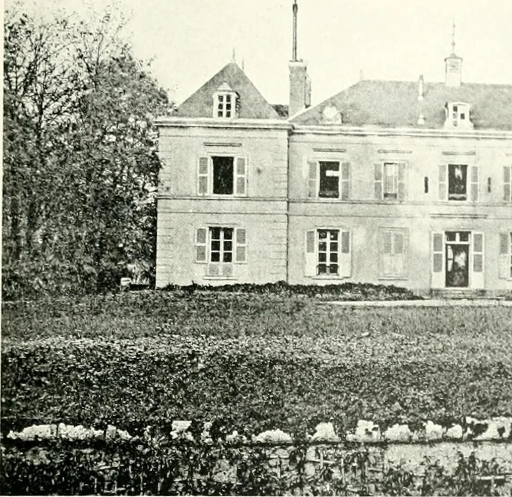 An illustration from Farm houses, manor houses, minor chateaux and small churches : from the eleventh to the sixteenth centuries, in Normandy, Brittany and other parts of France, 1917, leaf 166