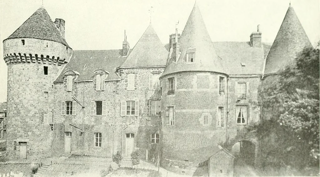 An illustration from Farm houses, manor houses, minor chateaux and small churches : from the eleventh to the sixteenth centuries, in Normandy, Brittany and other parts of France, 1917, leaf 166