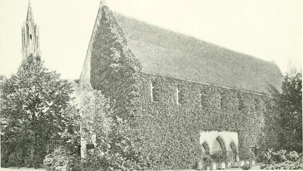 An illustration from Farm houses, manor houses, minor chateaux and small churches : from the eleventh to the sixteenth centuries, in Normandy, Brittany and other parts of France, 1917, leaf 186