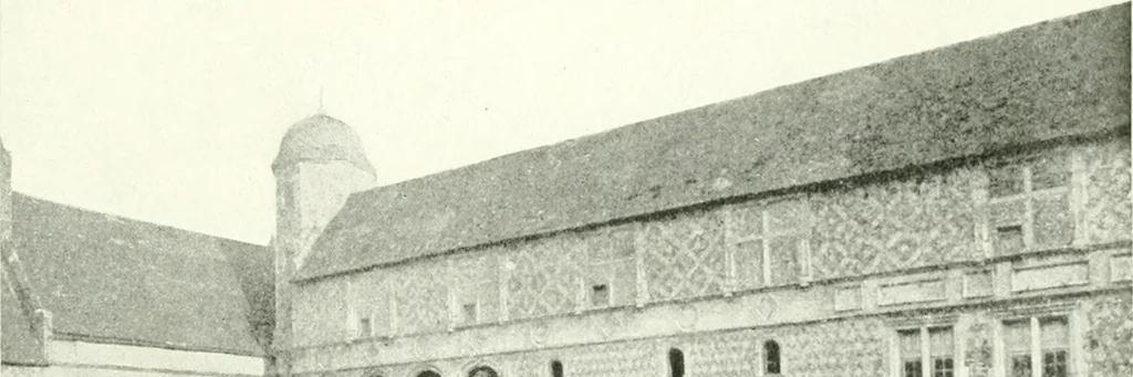 An illustration from Farm houses, manor houses, minor chateaux and small churches : from the eleventh to the sixteenth centuries, in Normandy, Brittany and other parts of France, 1917, leaf 30