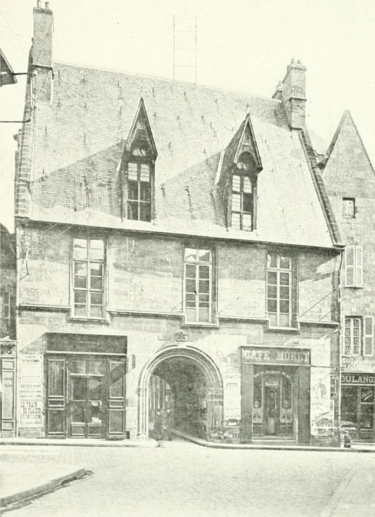 An illustration from Farm houses, manor houses, minor chateaux and small churches : from the eleventh to the sixteenth centuries, in Normandy, Brittany and other parts of France, 1917, leaf 60