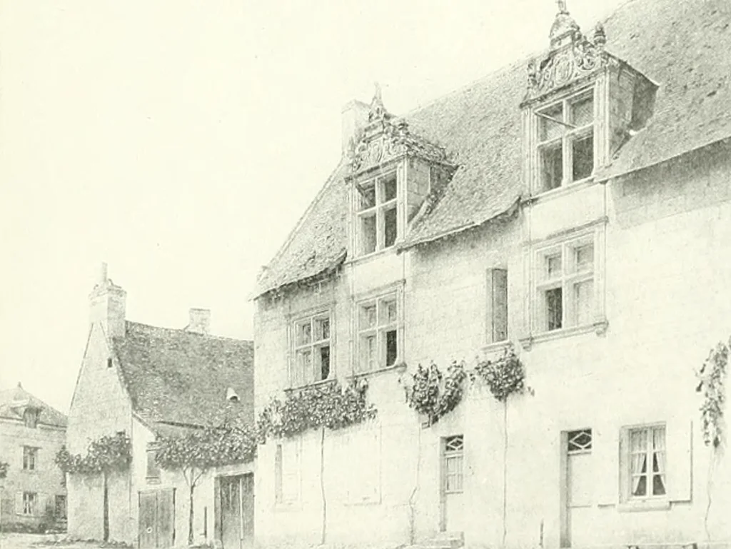An illustration from Farm houses, manor houses, minor chateaux and small churches : from the eleventh to the sixteenth centuries, in Normandy, Brittany and other parts of France, 1917, leaf 72
