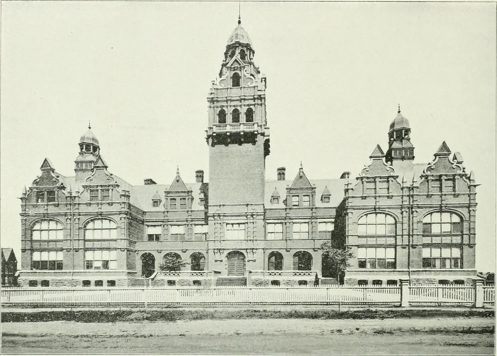 An illustration from Fifty glimpses of Toronto and vicinity, from recent photographs, 1901, leaf 14