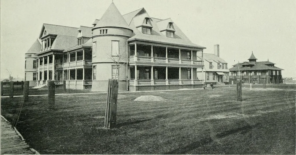 An illustration from Fifty glimpses of Toronto and vicinity, from recent photographs, 1901, leaf 17