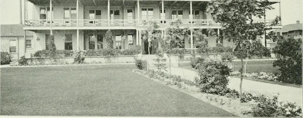 An illustration from Fifty glimpses of Toronto and vicinity, from recent photographs, 1901, leaf 22