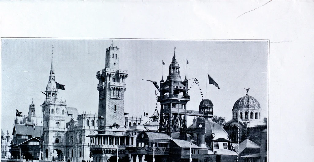An illustration from Figaro illustré, leaf 9