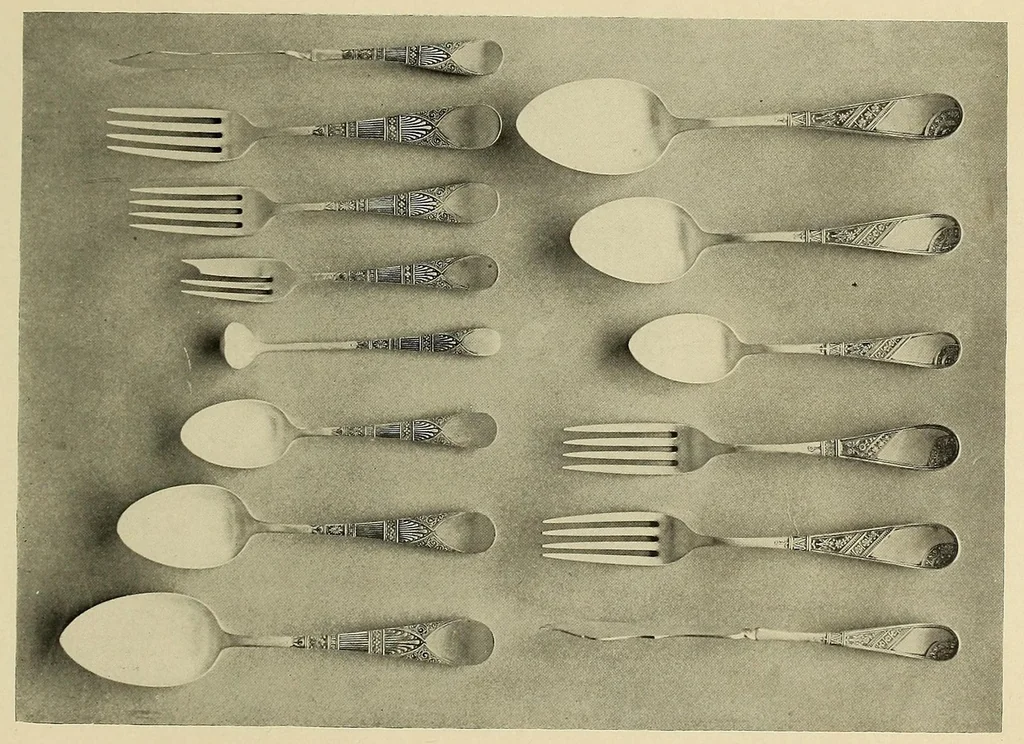 An illustration from Fine silverplated ware : catalogue supplements, 1896-1900, 1900, leaf 169