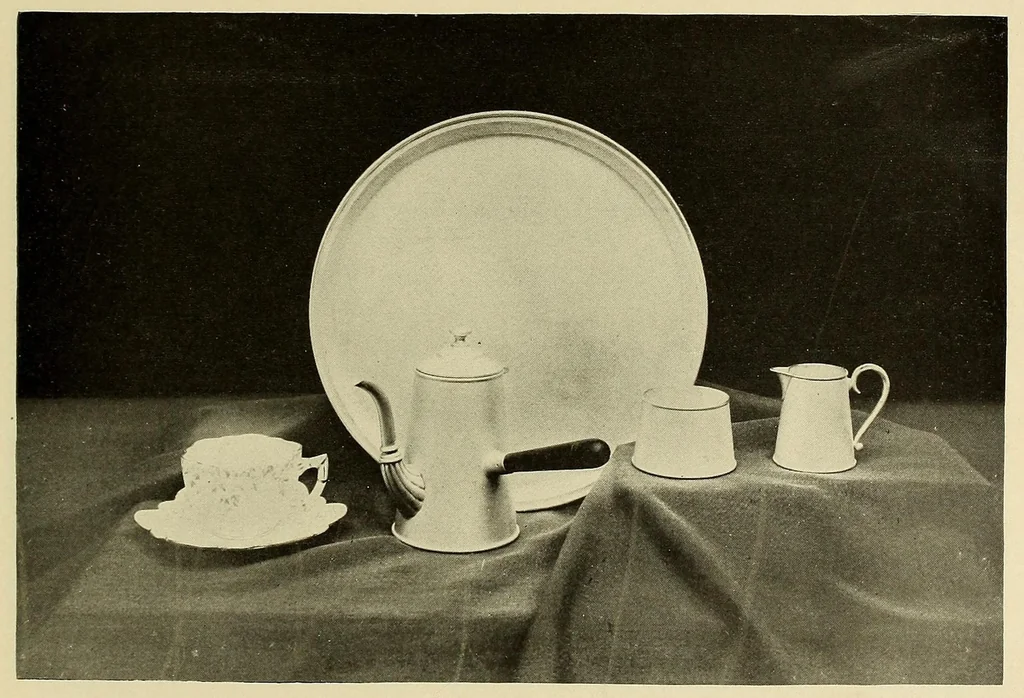 An illustration from Fine silverplated ware : catalogue supplements, 1896-1900, 1900, leaf 187