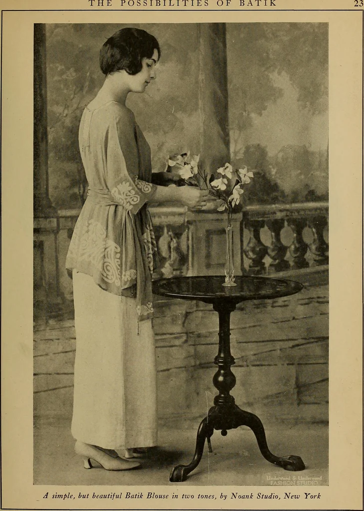 An illustration from First lessons in batik; a handbook in batik, tie-dyeing and all pattern dyeing, 1921, leaf 35