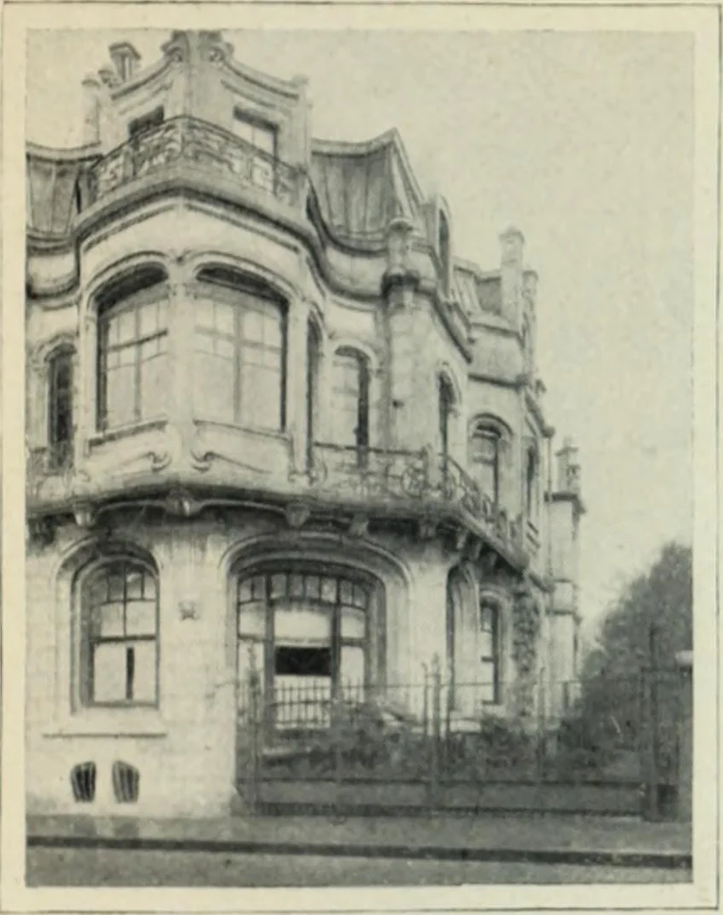 An illustration from Flandre, 1913, leaf 313