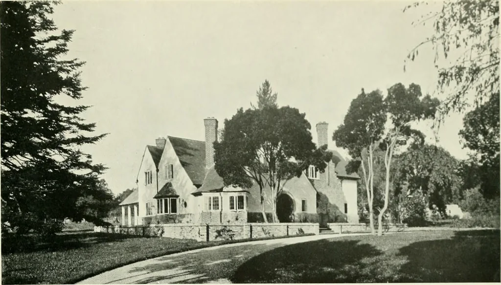 An illustration from Flats, urban houses and cottage homes; a companion volume to "The British home of to-day";, 1906, leaf 193