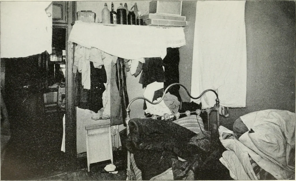 An illustration from Fourth report of the Factory investigating commission, 1915, 1915, leaf 344