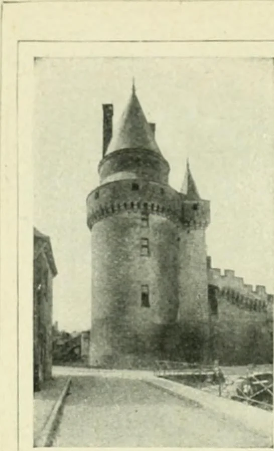 An illustration from France, 1911, leaf 109