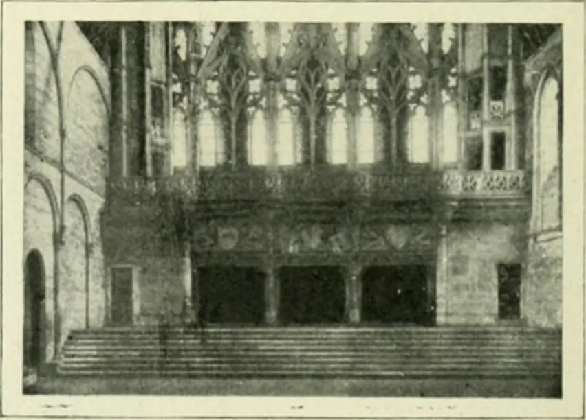 An illustration from France, 1911, leaf 117
