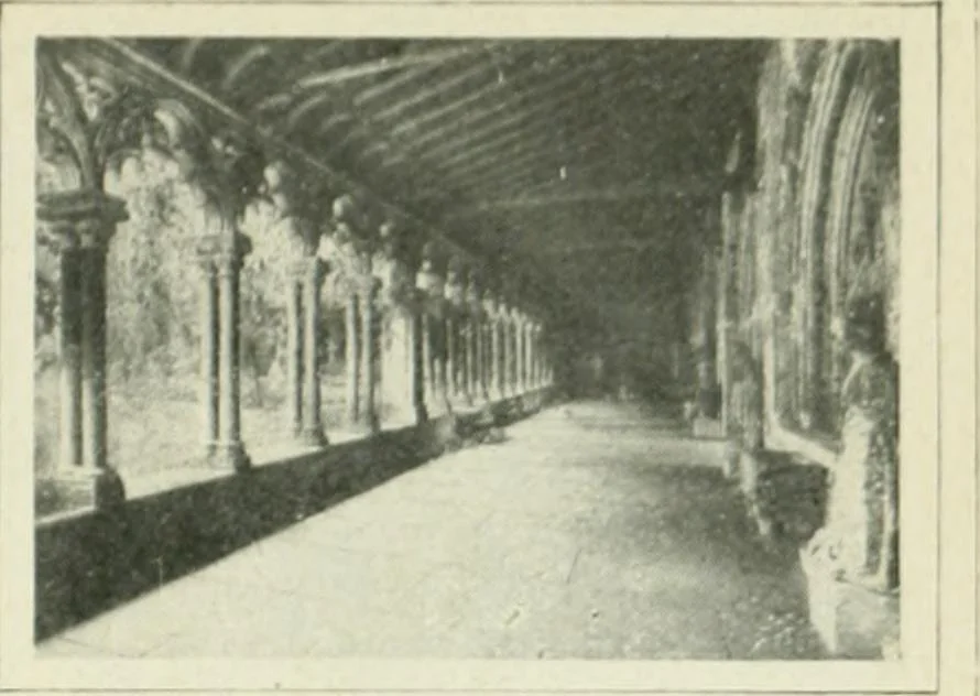 An illustration from France, 1911, leaf 118