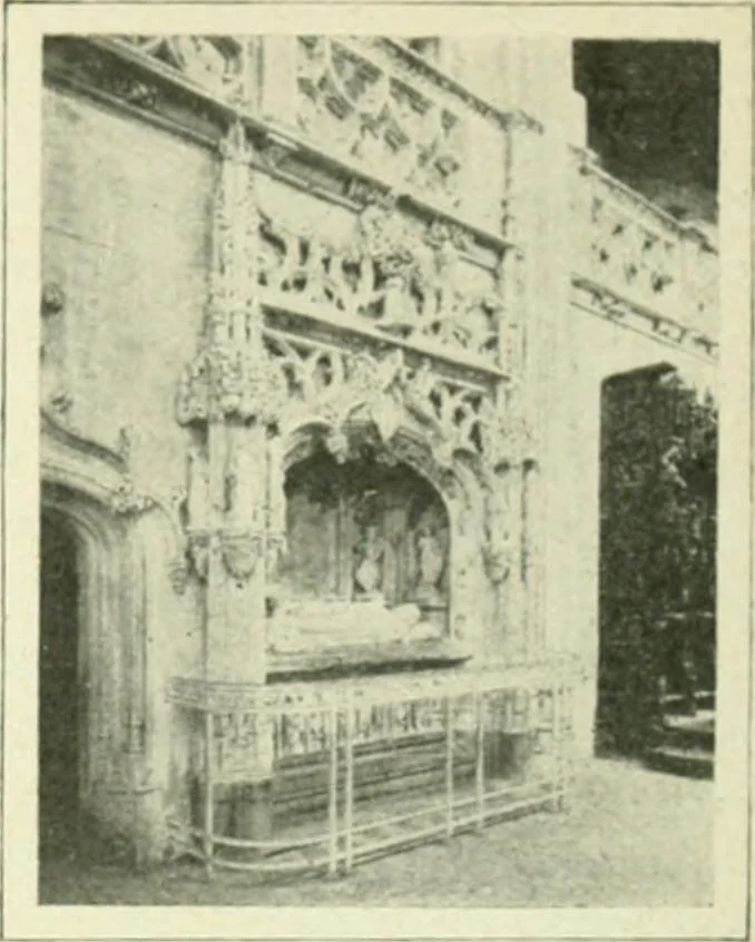 An illustration from France, 1911, leaf 169