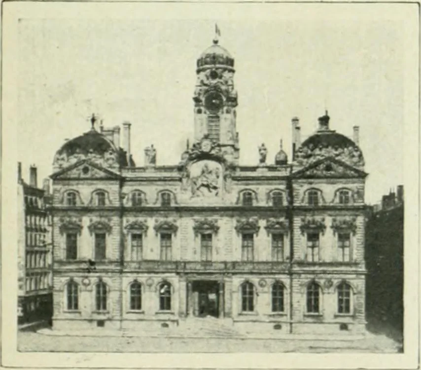 An illustration from France, 1911, leaf 202