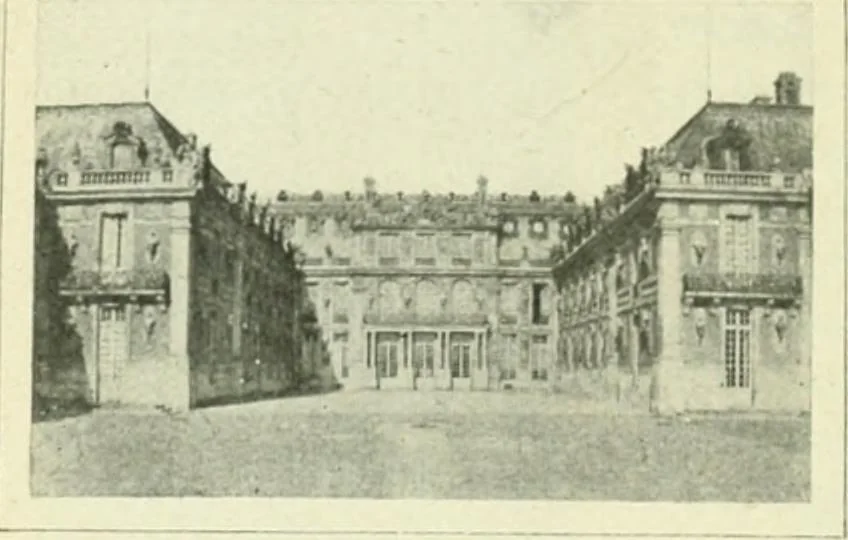 An illustration from France, 1911, leaf 249