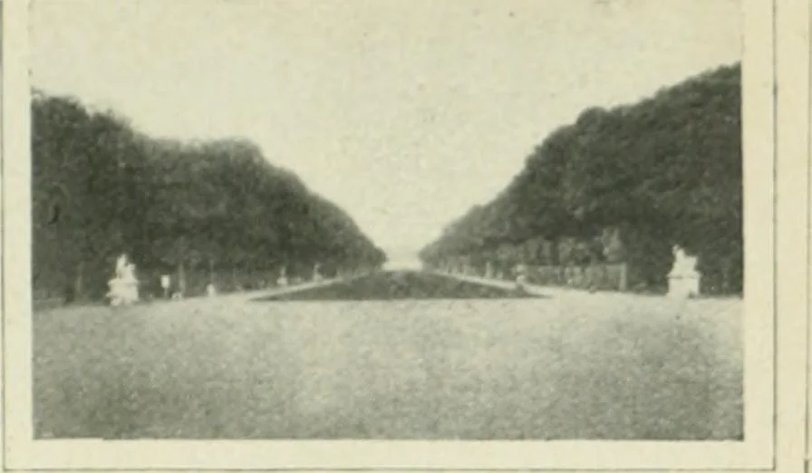 An illustration from France, 1911, leaf 252