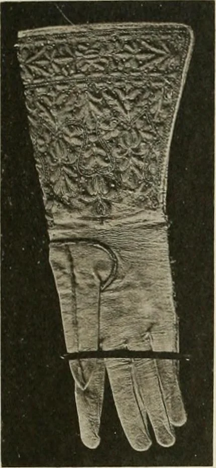 An illustration from The Franco-British exhibition of textiles 1921, 1922, leaf 106