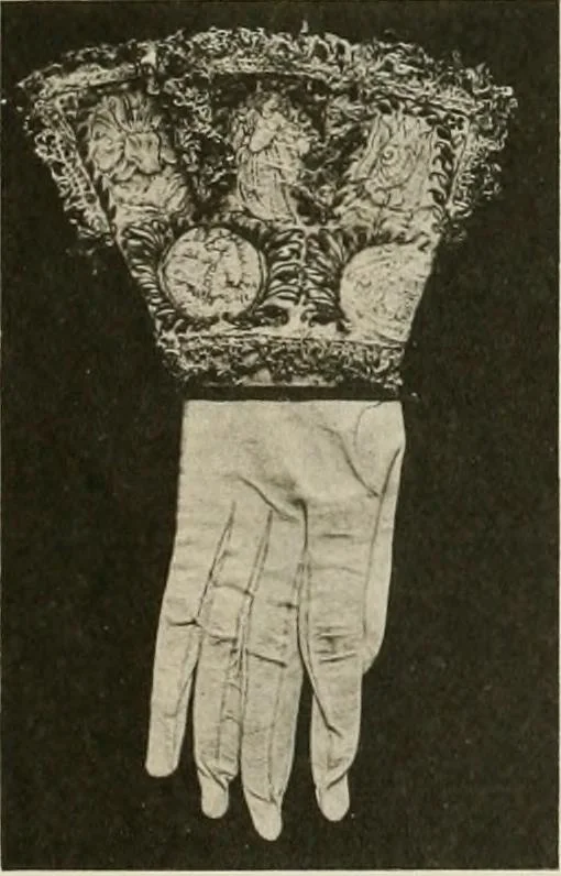 An illustration from The Franco-British exhibition of textiles 1921, 1922, leaf 106