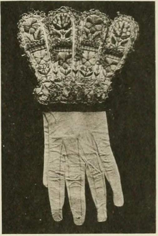 An illustration from The Franco-British exhibition of textiles 1921, 1922, leaf 106
