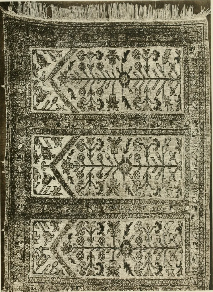 An illustration from The Franco-British exhibition of textiles 1921, 1922, leaf 78