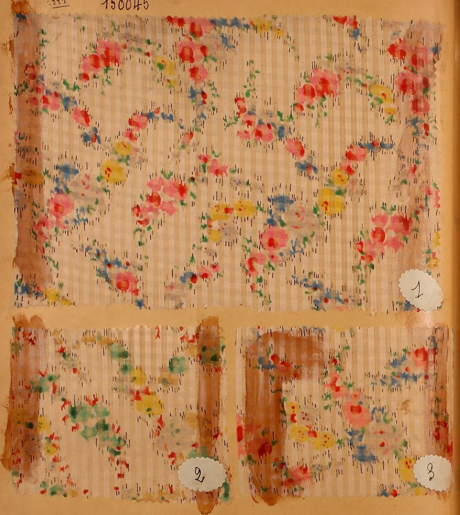 An illustration from [French fabric sample book, 1900, leaf 135