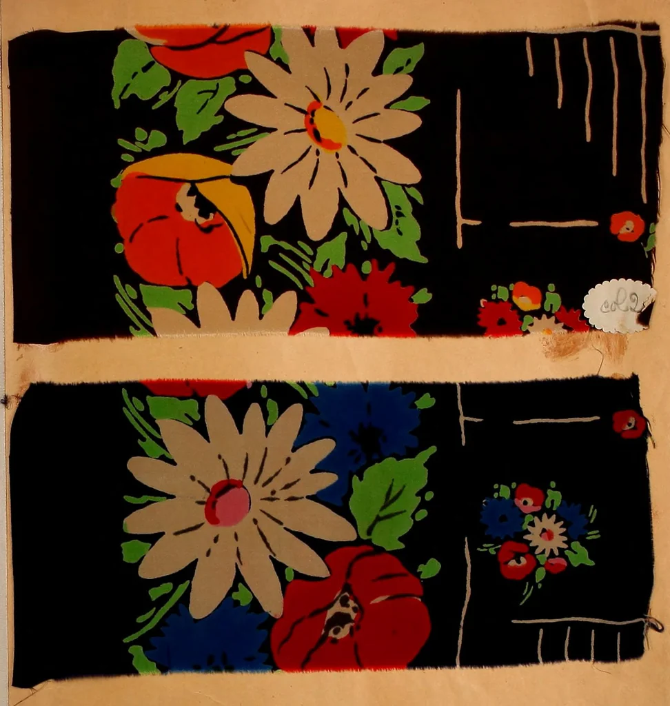 An illustration from [French fabric sample book, 1900, leaf 138