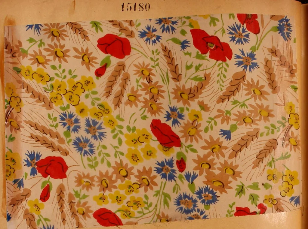 An illustration from [French fabric sample book, 1900, leaf 163