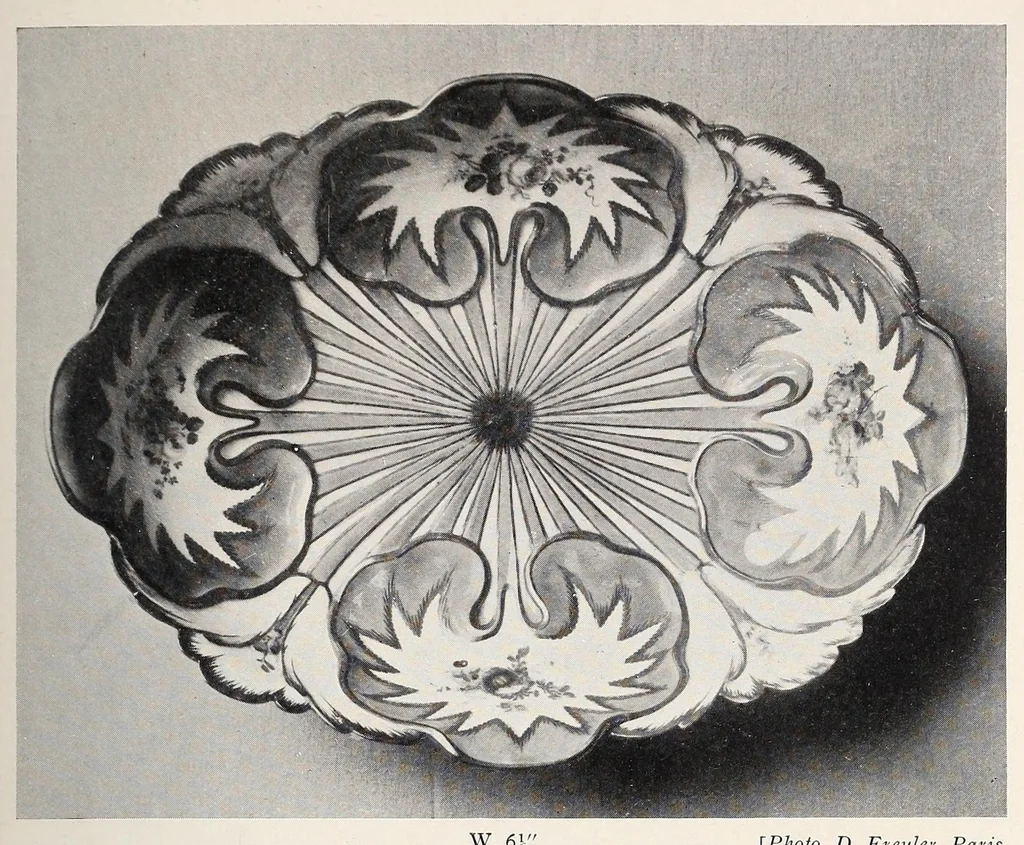 An illustration from French pottery and porcelain, 1906, leaf 207