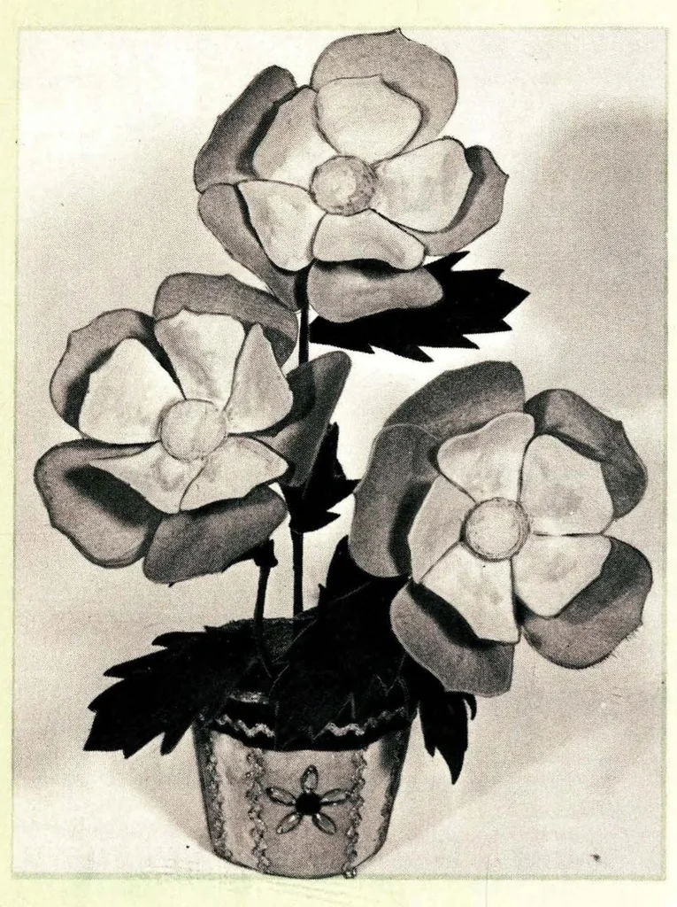 An illustration from Fun With Felt, 1966, leaf 13
