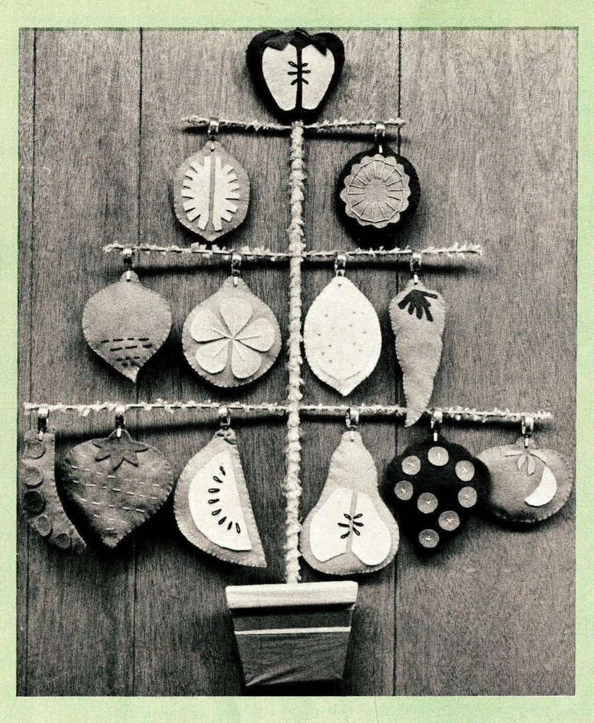 An illustration from Fun With Felt, 1966, leaf 17