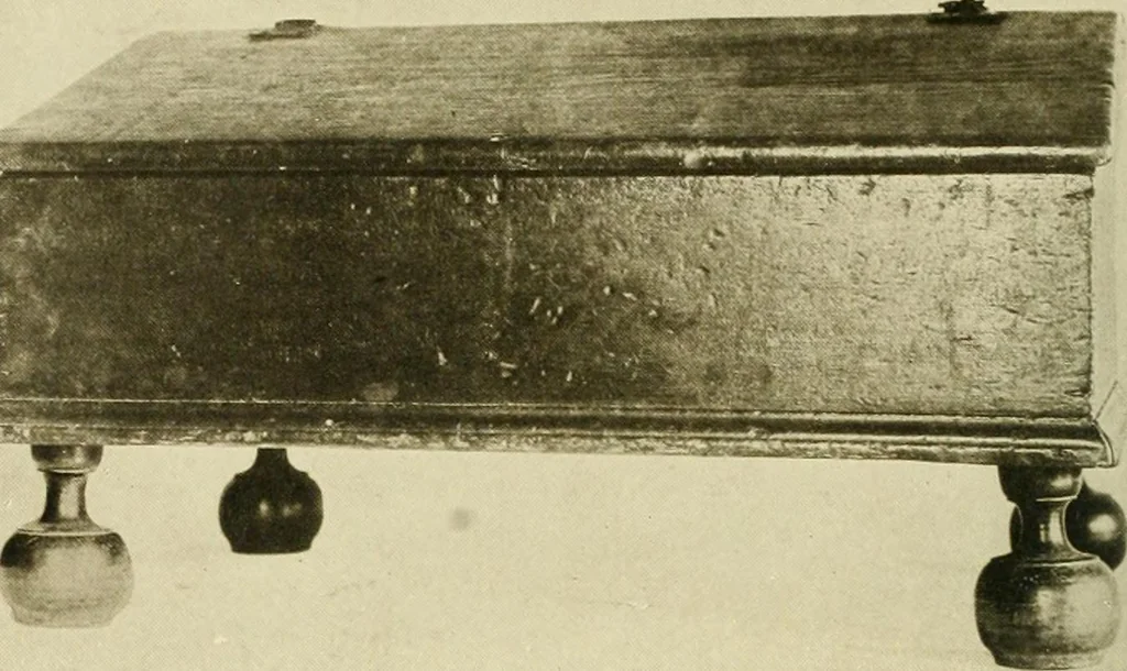 An illustration from Furniture of the Pilgrim century, 1620-1720, including colonial utensils and hardware, 1910, leaf 122