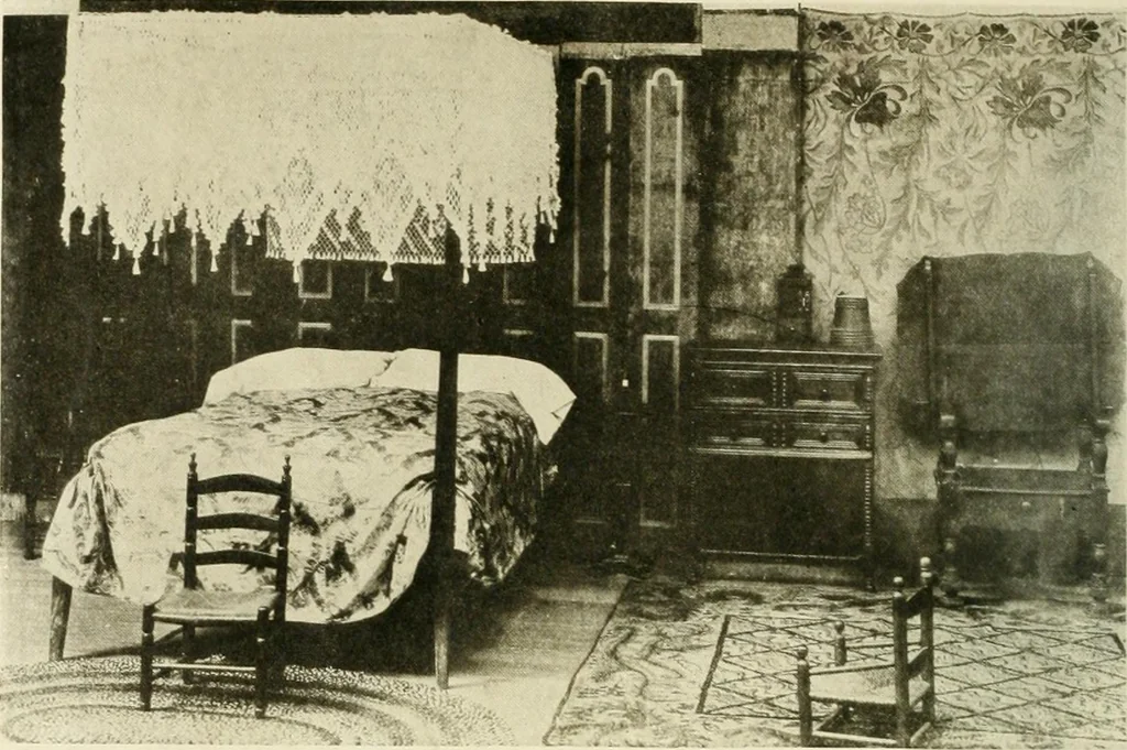 An illustration from Furniture of the Pilgrim century, 1620-1720, including colonial utensils and hardware, 1910, leaf 350