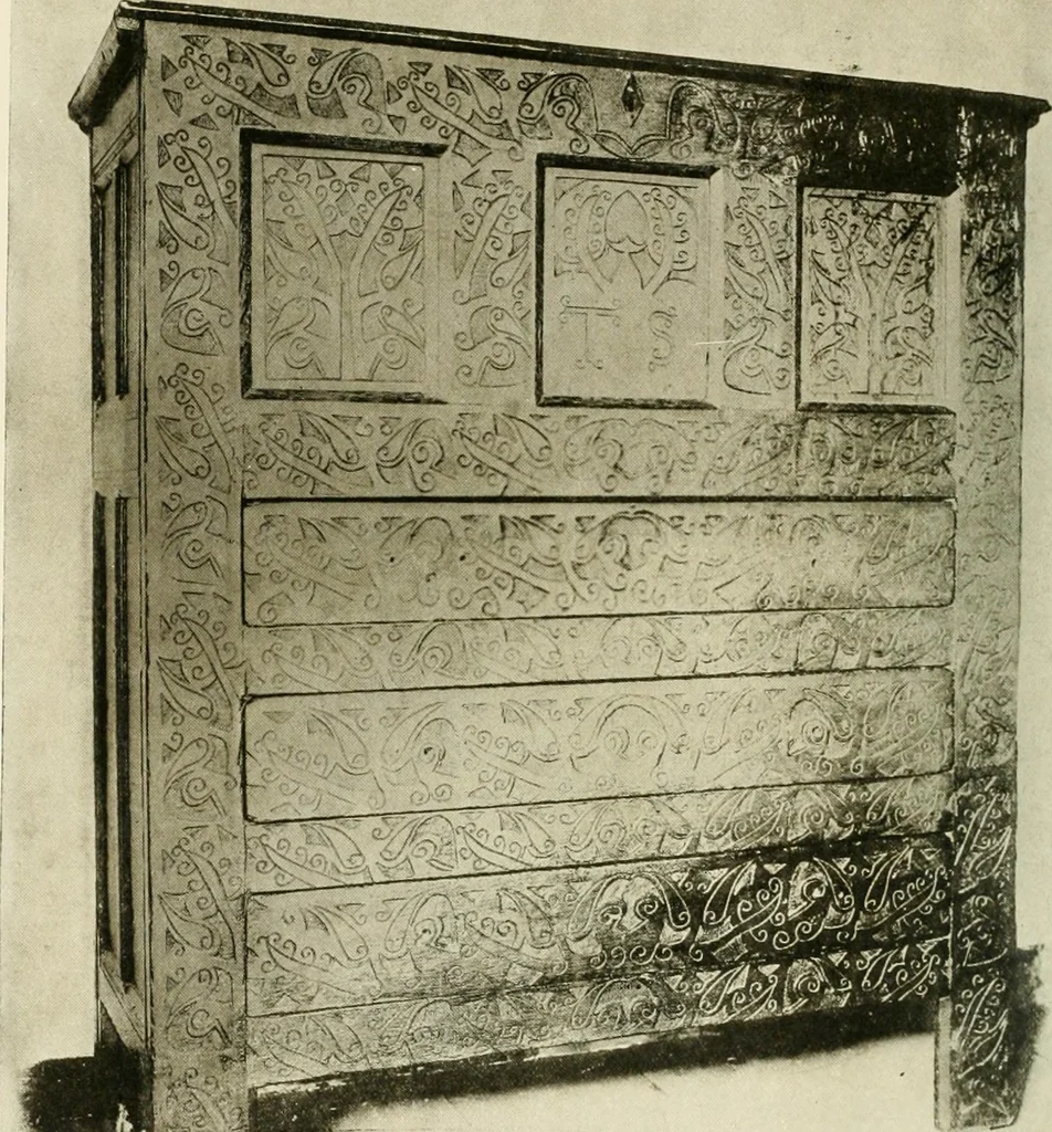 An illustration from Furniture of the Pilgrim century, 1620-1720, including colonial utensils and hardware, 1910, leaf 40