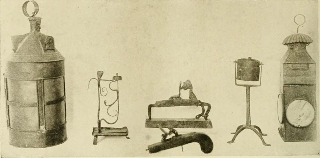 An illustration from Furniture of the Pilgrim century, 1620-1720, including colonial utensils and hardware, 1910, leaf 574