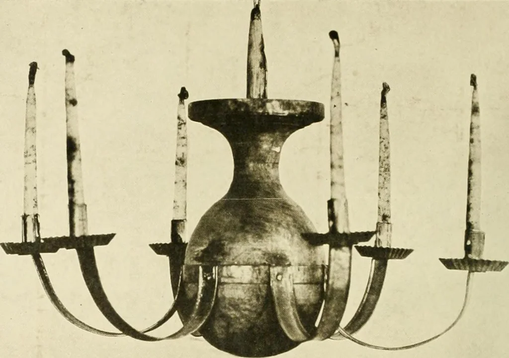An illustration from Furniture of the Pilgrim century, 1620-1720, including colonial utensils and hardware, 1910, leaf 580