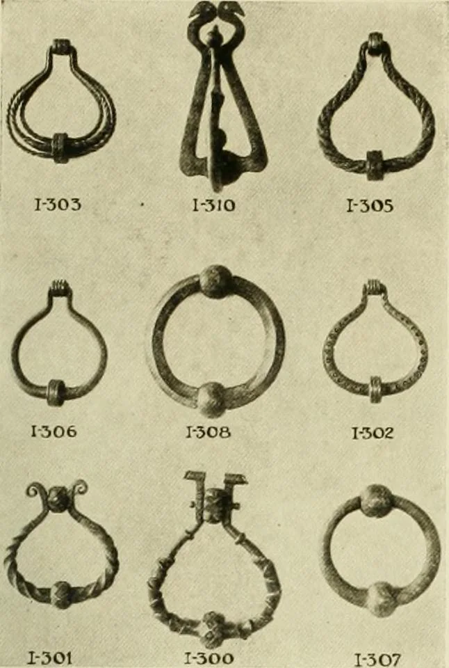An illustration from Furniture of the Pilgrim century, 1620-1720, including colonial utensils and hardware, 1910, leaf 591