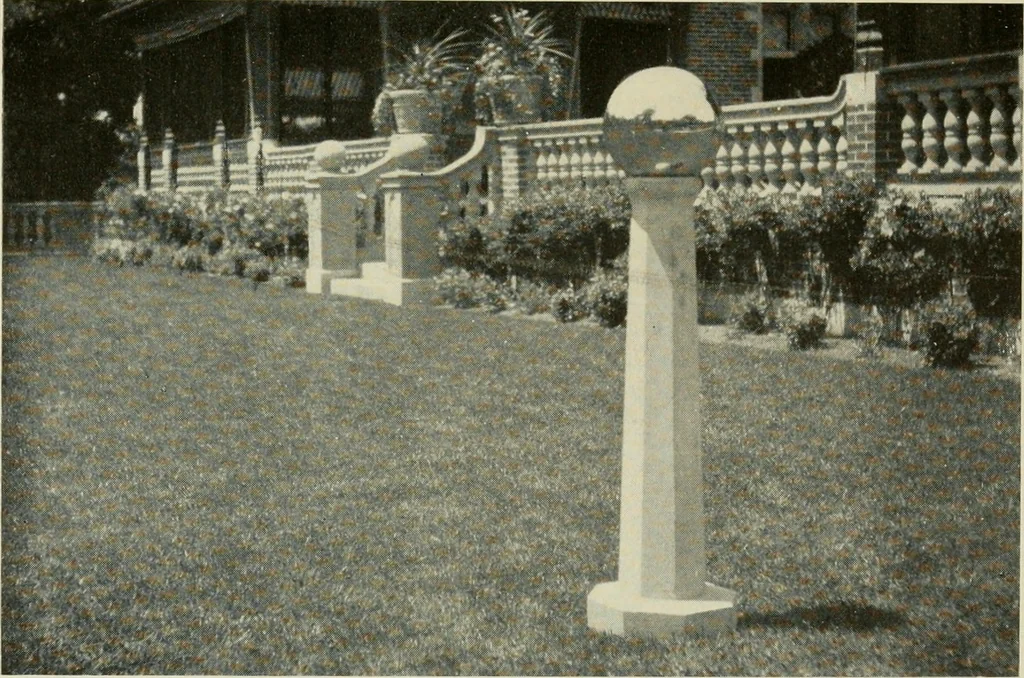 An illustration from The garden and its accessories, 1907, leaf 112