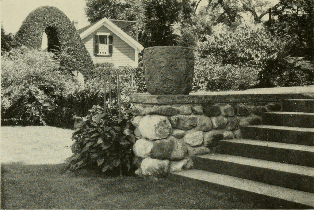 An illustration from The garden and its accessories, 1907, leaf 152