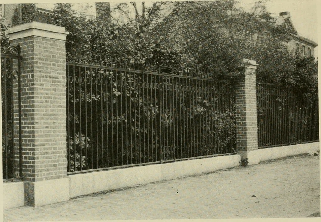 An illustration from The garden and its accessories, 1907, leaf 212