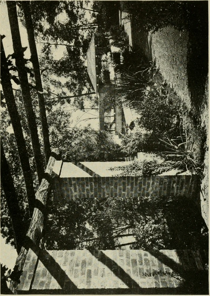 An illustration from The garden and its accessories, 1907, leaf 28