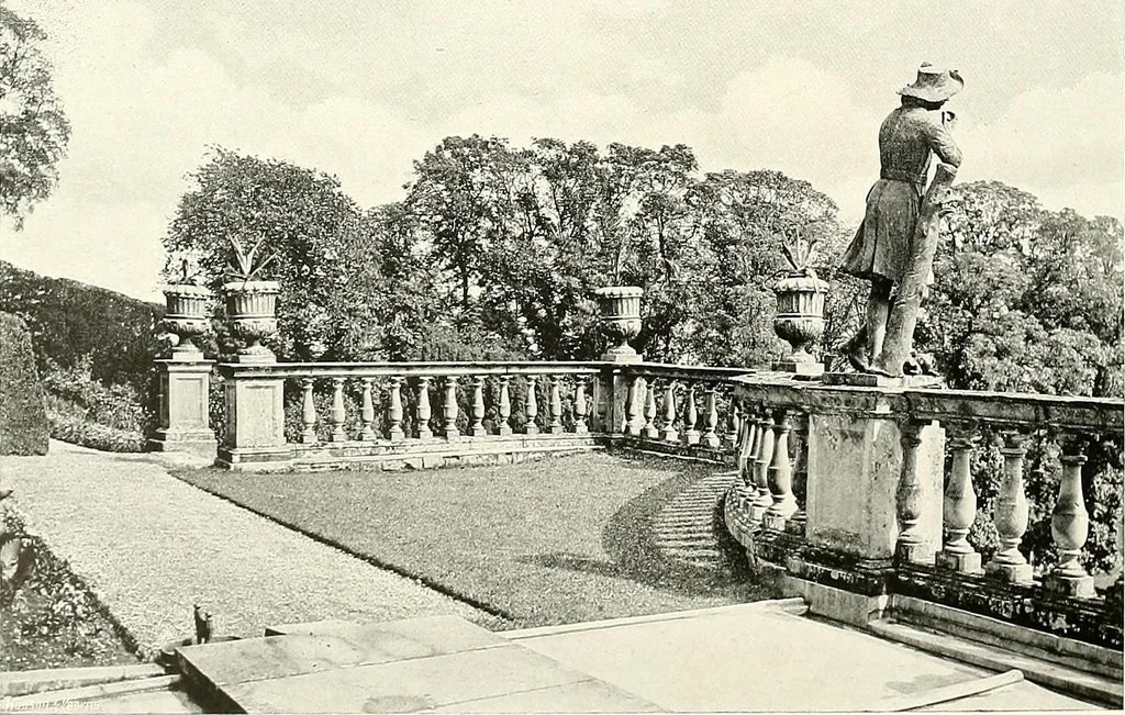 An illustration from Gardens, old and new; the country house & its garden environment, 1900, leaf 115