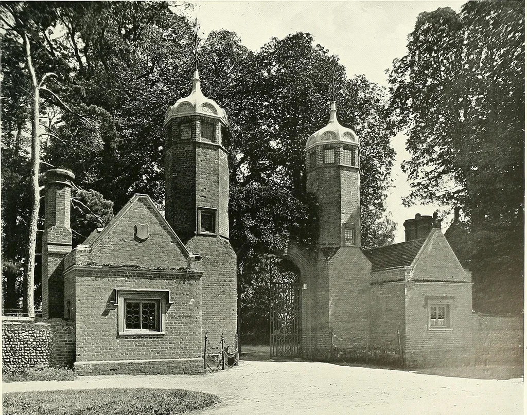 An illustration from Gardens, old and new; the country house & its garden environment, 1900, leaf 126